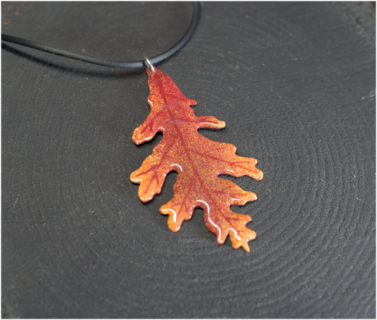 Colgante Hoja de Roble Otoño Esmaltado