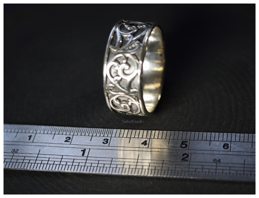 Anillo Acanthus
