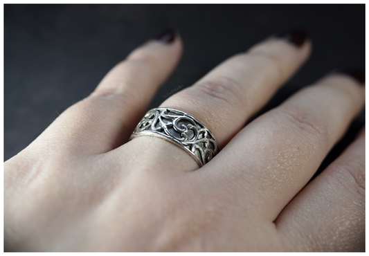 Anillo Acanthus
