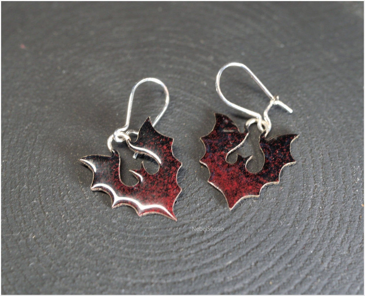 Set colgante y pendientes muerciélago Nandor edición especial esmalte