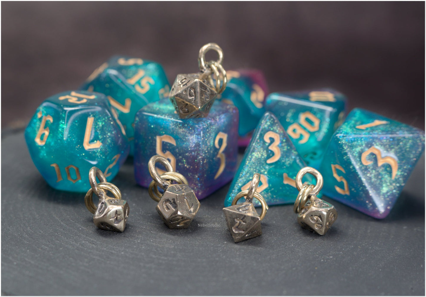 D12- Colgante Bronce