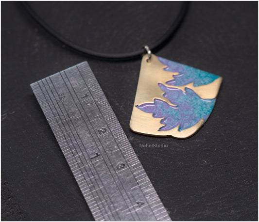 Colgante Artemisia latón mediano