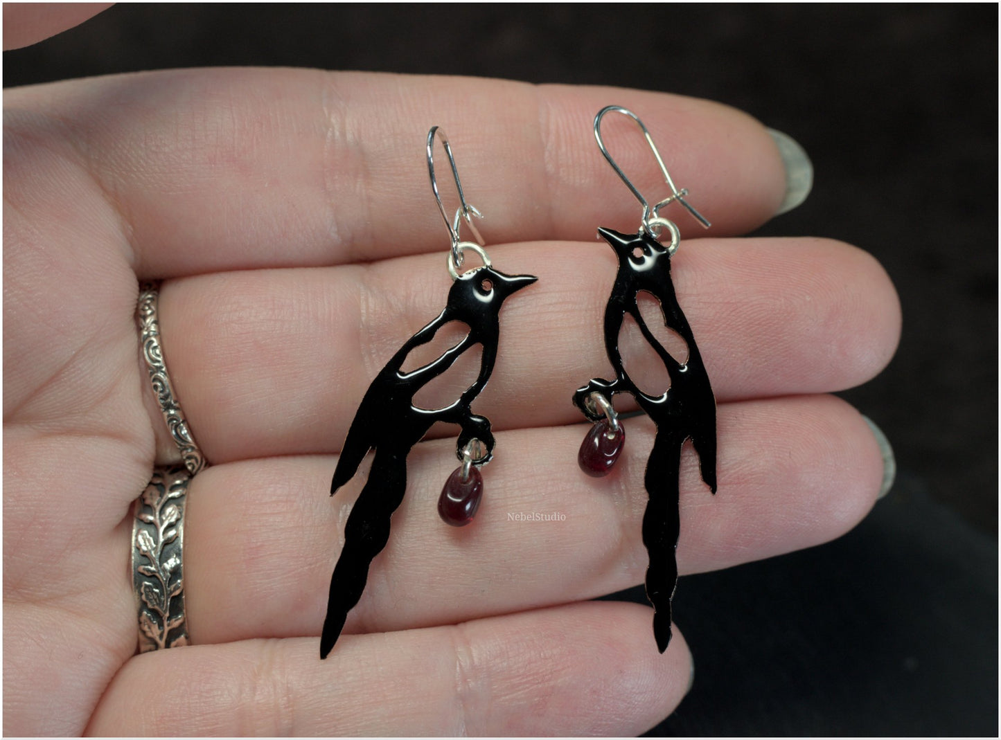 Colgante y pendientes Urraca