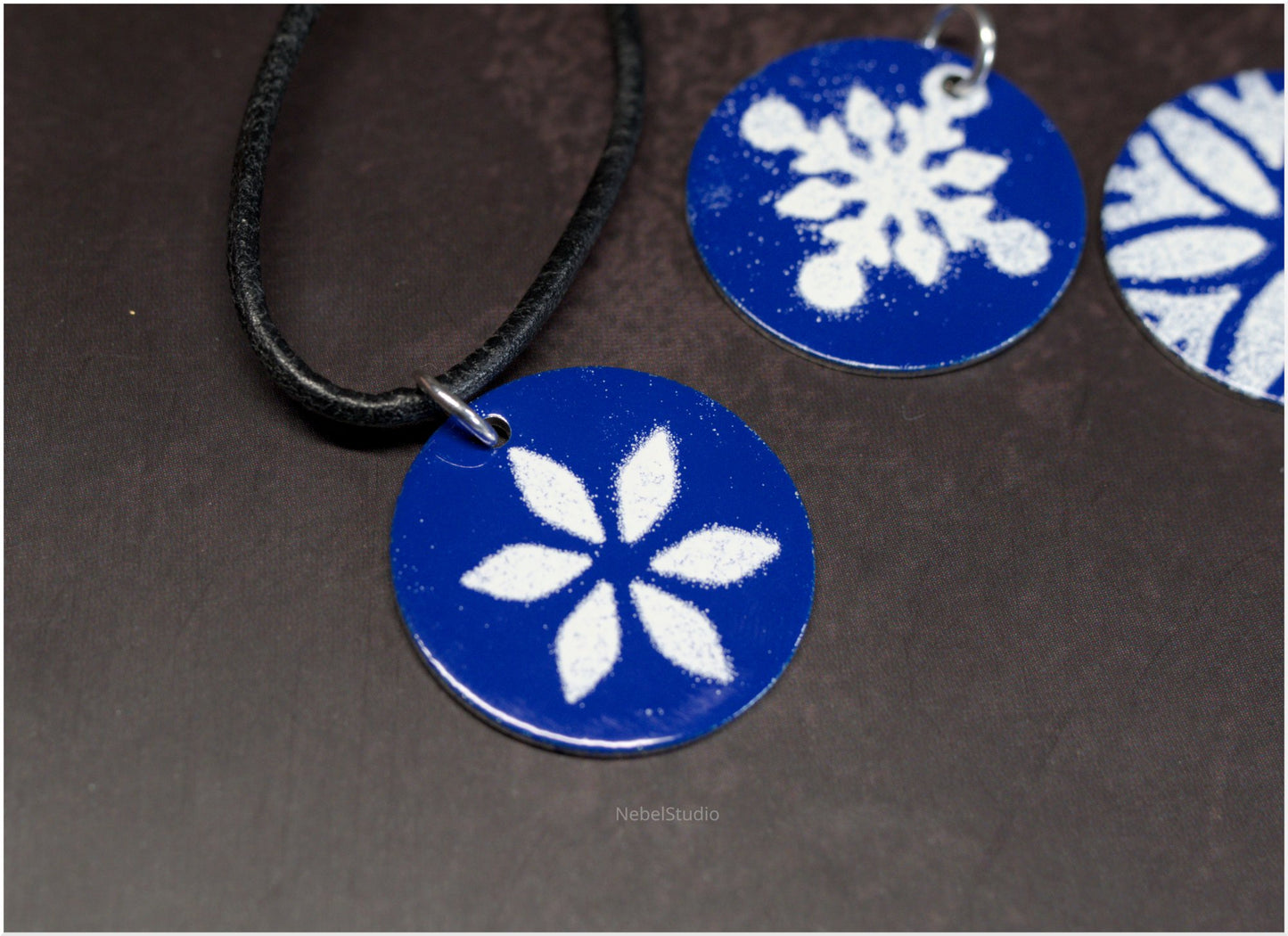 Breogán steel pendants