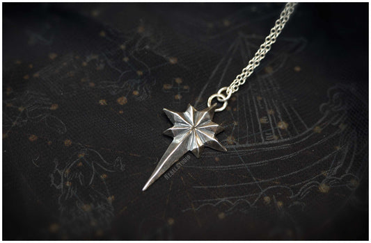 Colgante estrella Ad Astra tamaño grande plata cadena