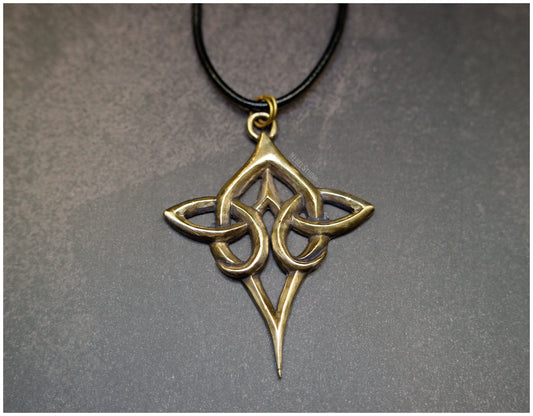 Colgante nudo entrelazado celta Scáthach grande bronce frente
