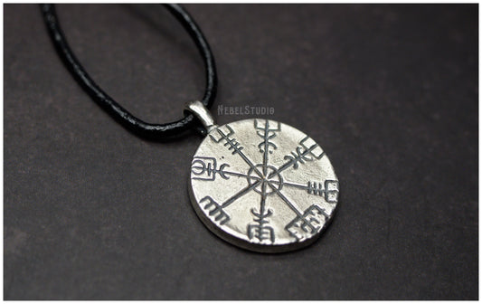 Colgante Vegsvisir plata lado