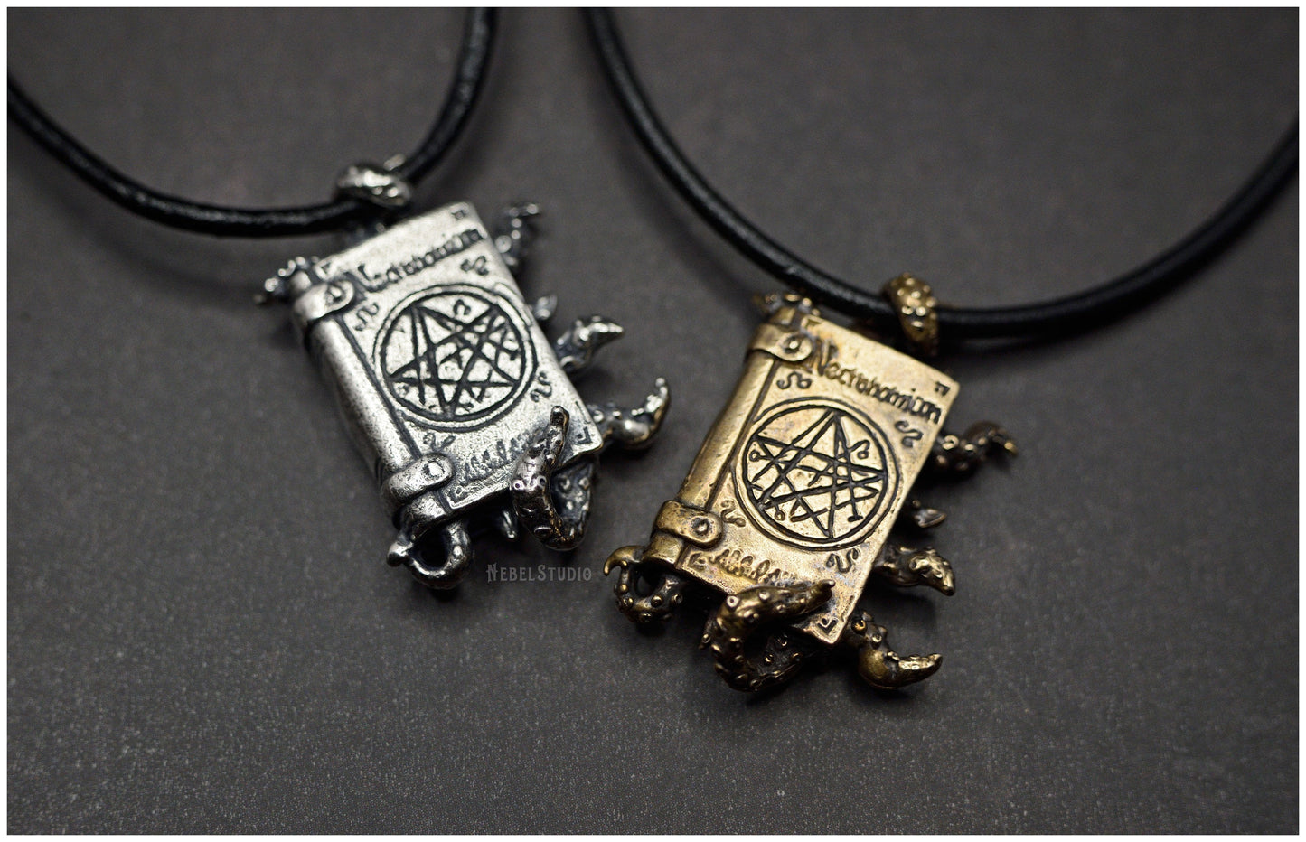 Colgante Necronomicon Libro con tentáculos variaciones