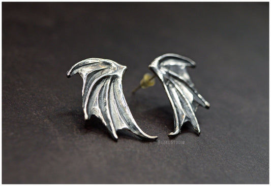 Pendientes Alas de dragón plata Medida grande (Mod.2) ángulo