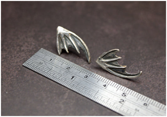 Pendientes Alas de dragón plata Tamaño mediano presión medidas