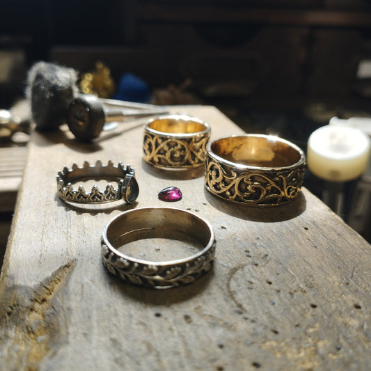 Cómo realizar encargos de piezas de plata