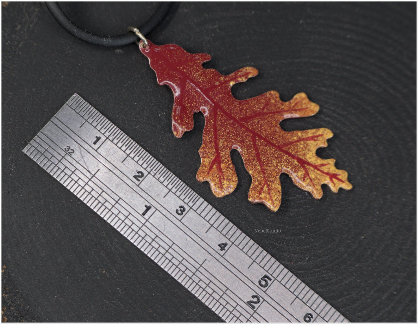 Colgante Hoja de Roble Otoño Esmaltado