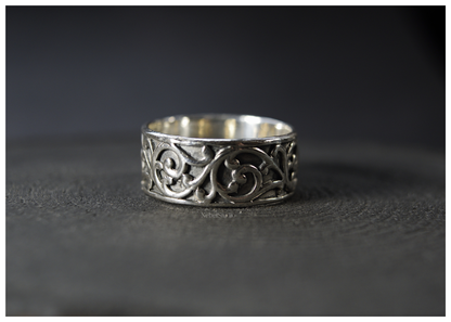 Anillo Acanthus