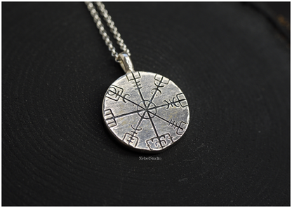 Pendant Vegvisir silver or bronze