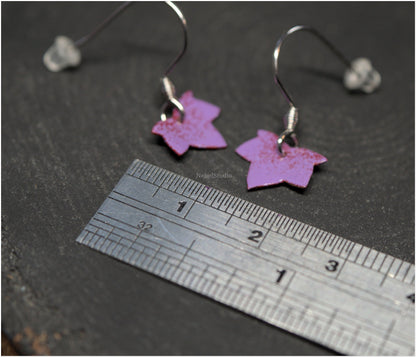 Violet Ivy leaves mini earrings enamel