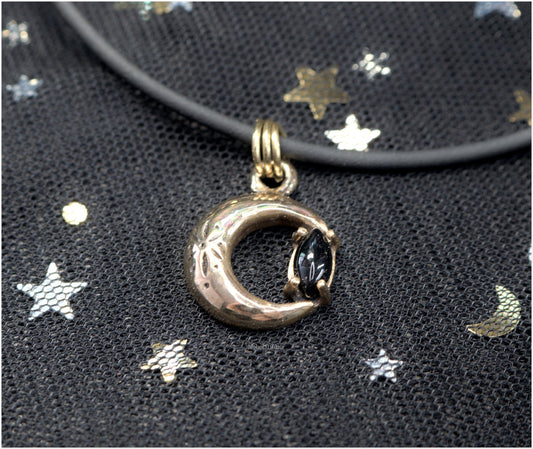 Colgante Luna de bronce con ónice negro talla marquesa