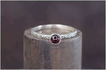 Anillo Rose plata con Granate