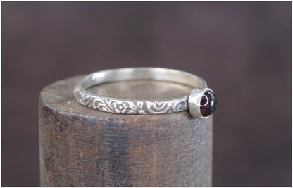 Anillo Rose plata con Granate