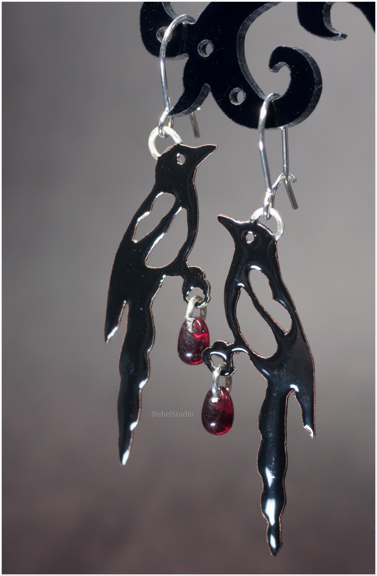 Colgante y pendientes Urraca