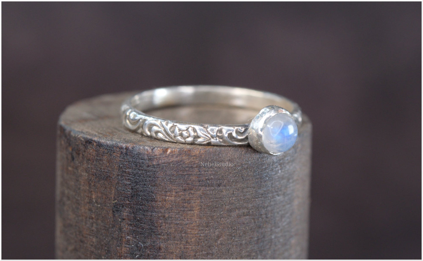 Rose Silver Ring with moonstone