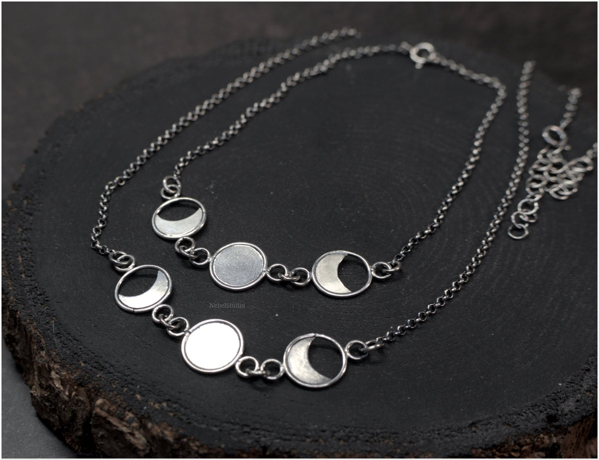 Moon Phases Silver Bracelet "Trivia"