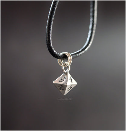 Liquidación D8- Colgante Plata