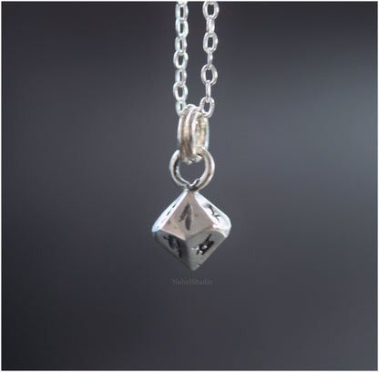 D10- Colgante Plata o Bronce
