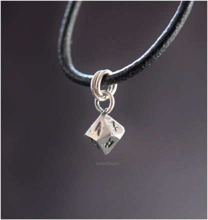 D10- Colgante Plata o Bronce