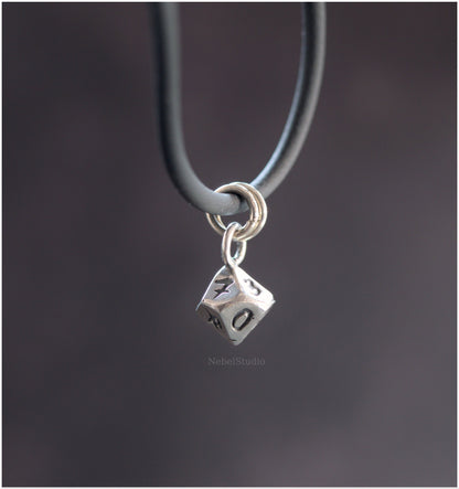 D10- Colgante Plata o Bronce