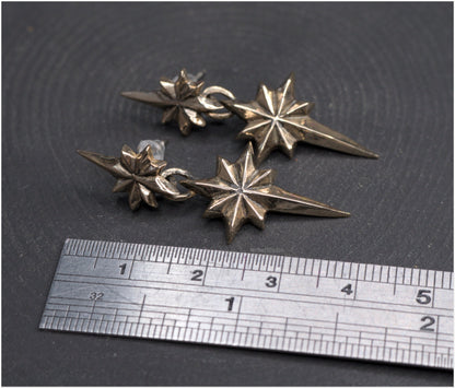 Pendientes estrellas dobles Ad Astra tamaño mediano bronce