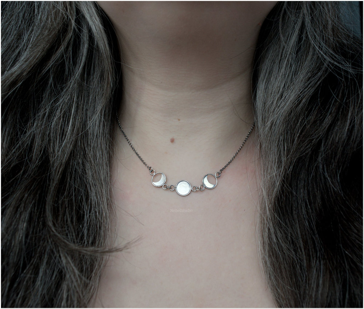 Moon Phases Silver Choker "Trivia"