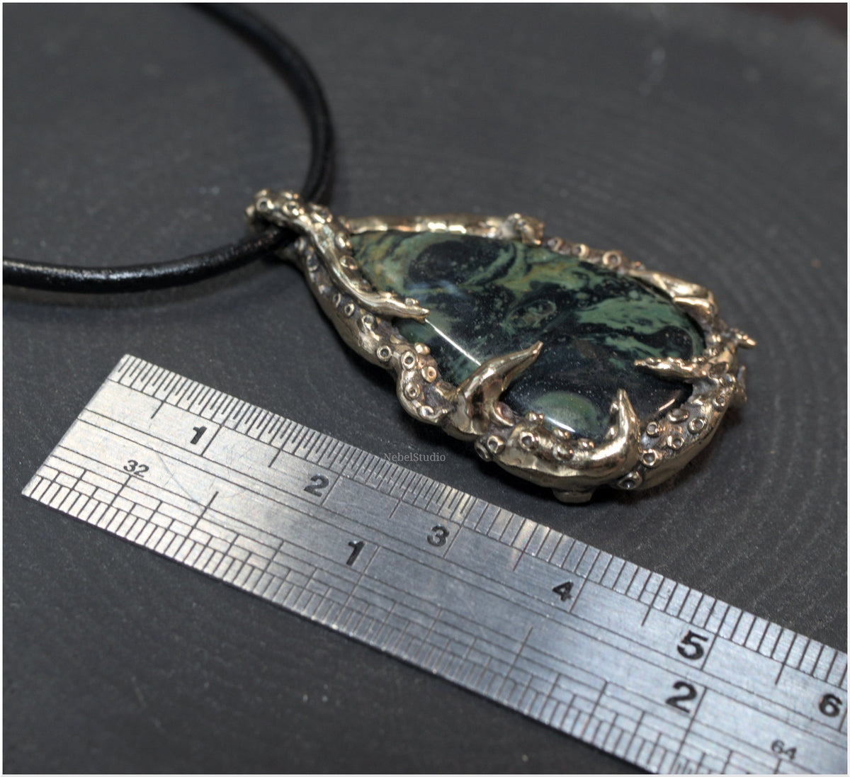 Colgante Pulp Nouveau Bronce y Jaspe de Kambaba - Pieza única 7