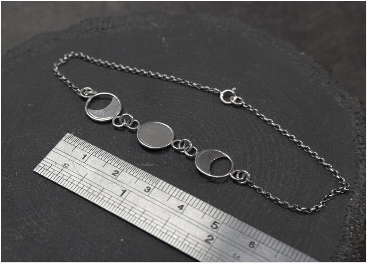 Moon Phases Silver Bracelet "Trivia"