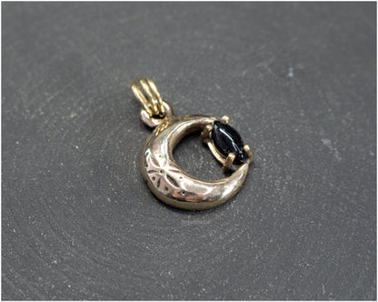 Colgante Luna de bronce con ónice negro talla marquesa