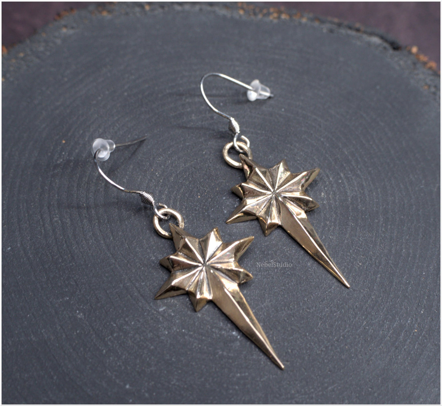 Pendientes estrella sencilla Ad Astra tamaño grande bronce