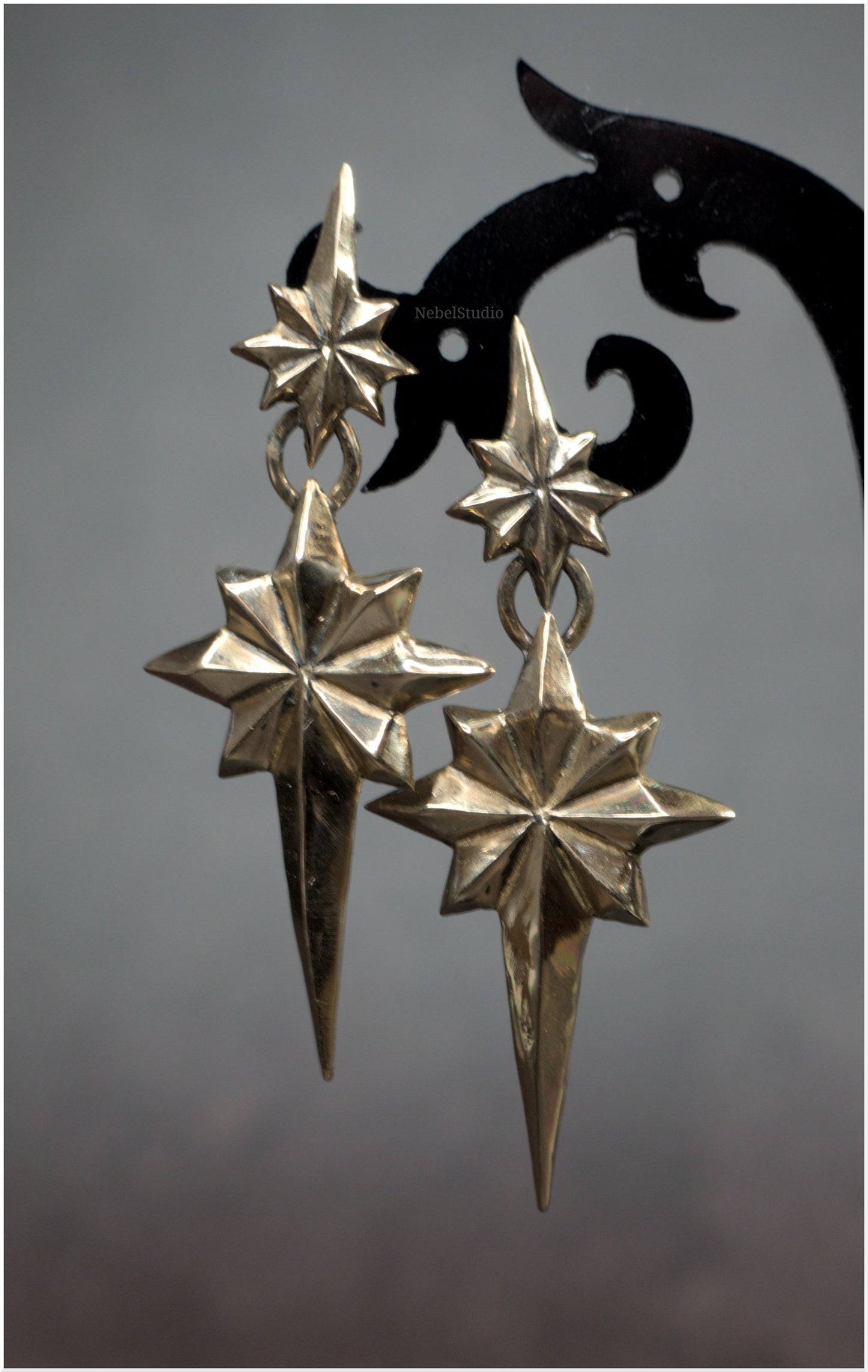 Pendientes estrellas dobles Ad Astra tamaño grande bronce