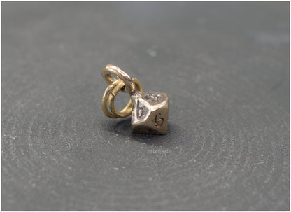 D10- Colgante Plata o Bronce