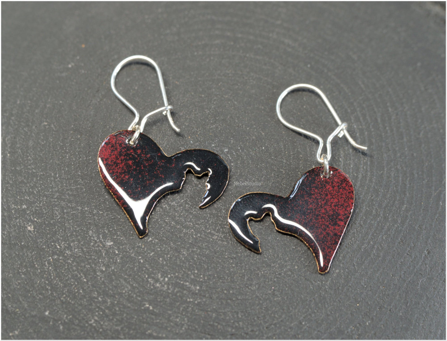 Colgante y pendientes corazón con gato