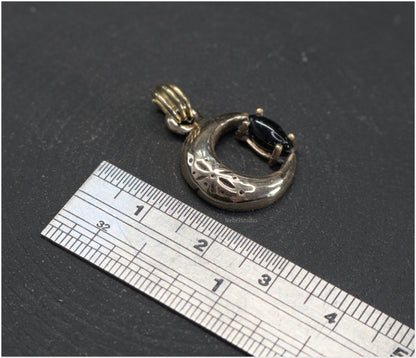 Colgante Luna de bronce con ónice negro talla marquesa