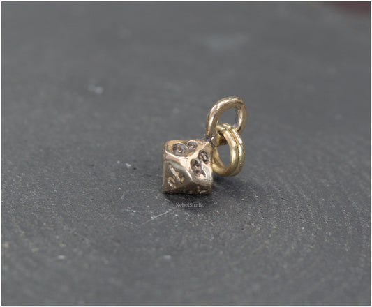 D100-10 Colgante Bronce