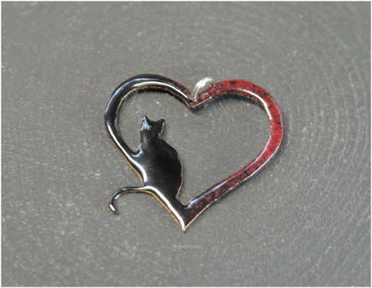 Colgante silueta de corazón y gato