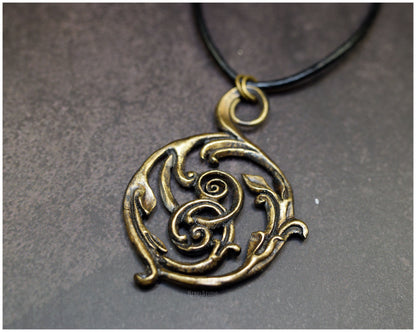 Colgante Acanthus bronce con cordón de cuero lado 2