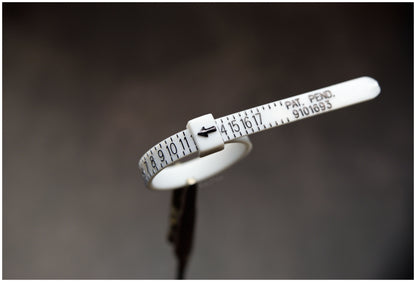 Medidor de dedo para anillos frente