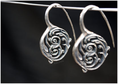 Pendientes Acanthus plata detalle