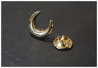 Bronze moon pin