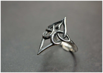 Silver Scáthach Celtic Intertwined Knot Ring