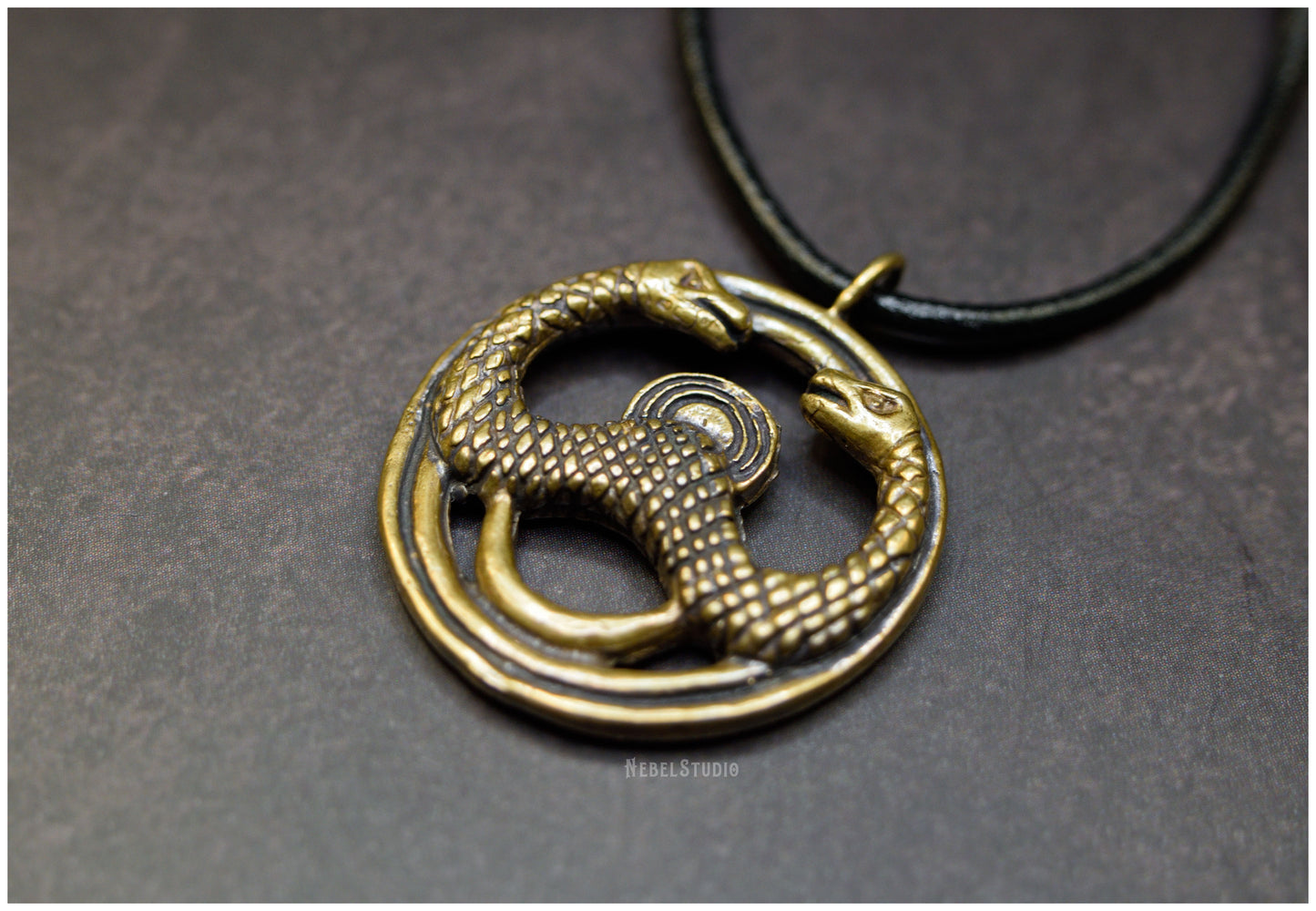 Colgante Thulsa Doom bronce lado