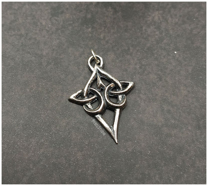 Pendant Small silver Scáthach Celtic knot