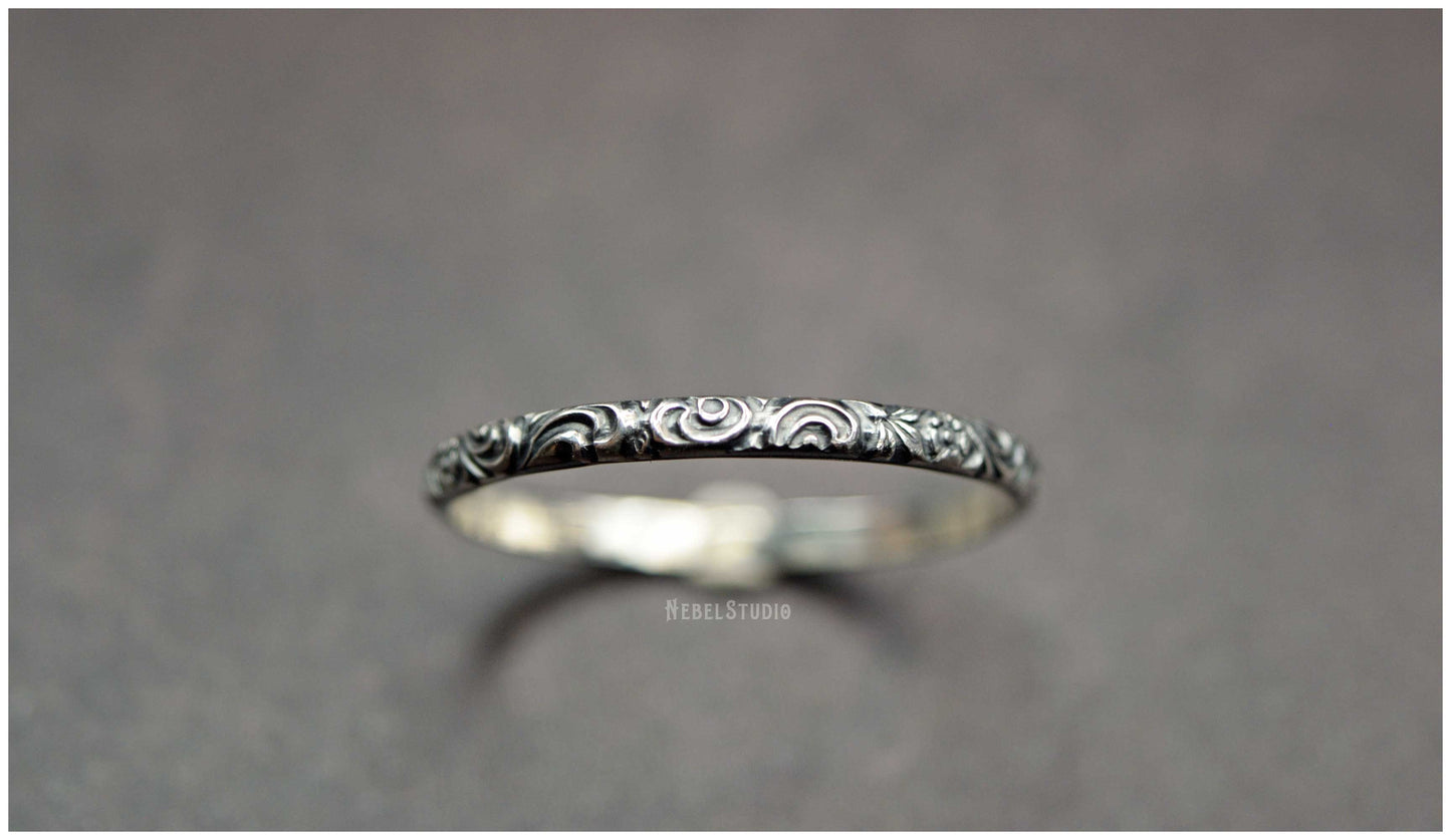 Rose silver ring