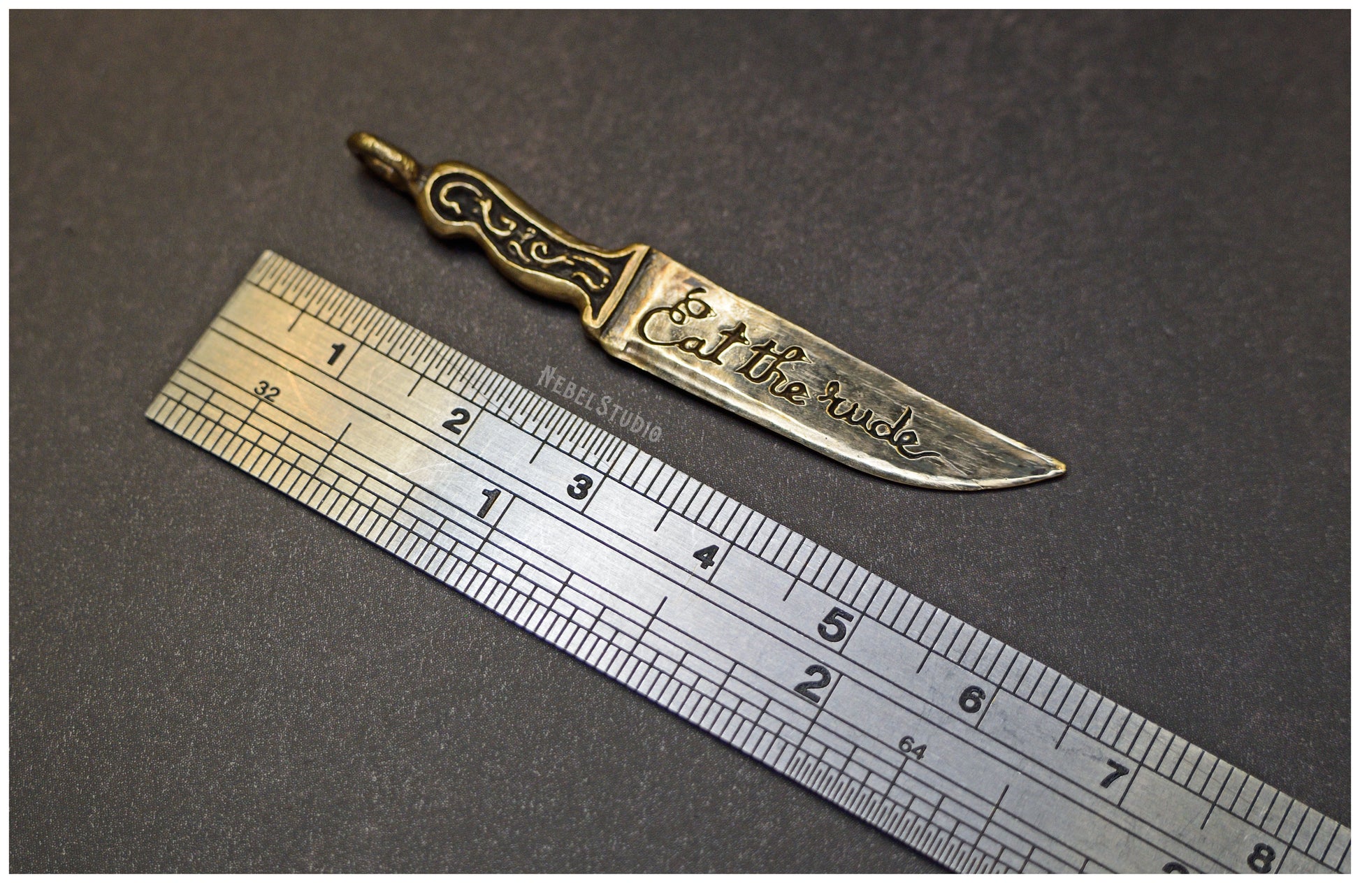 Colgante cuchillo Hannibal bronce medida